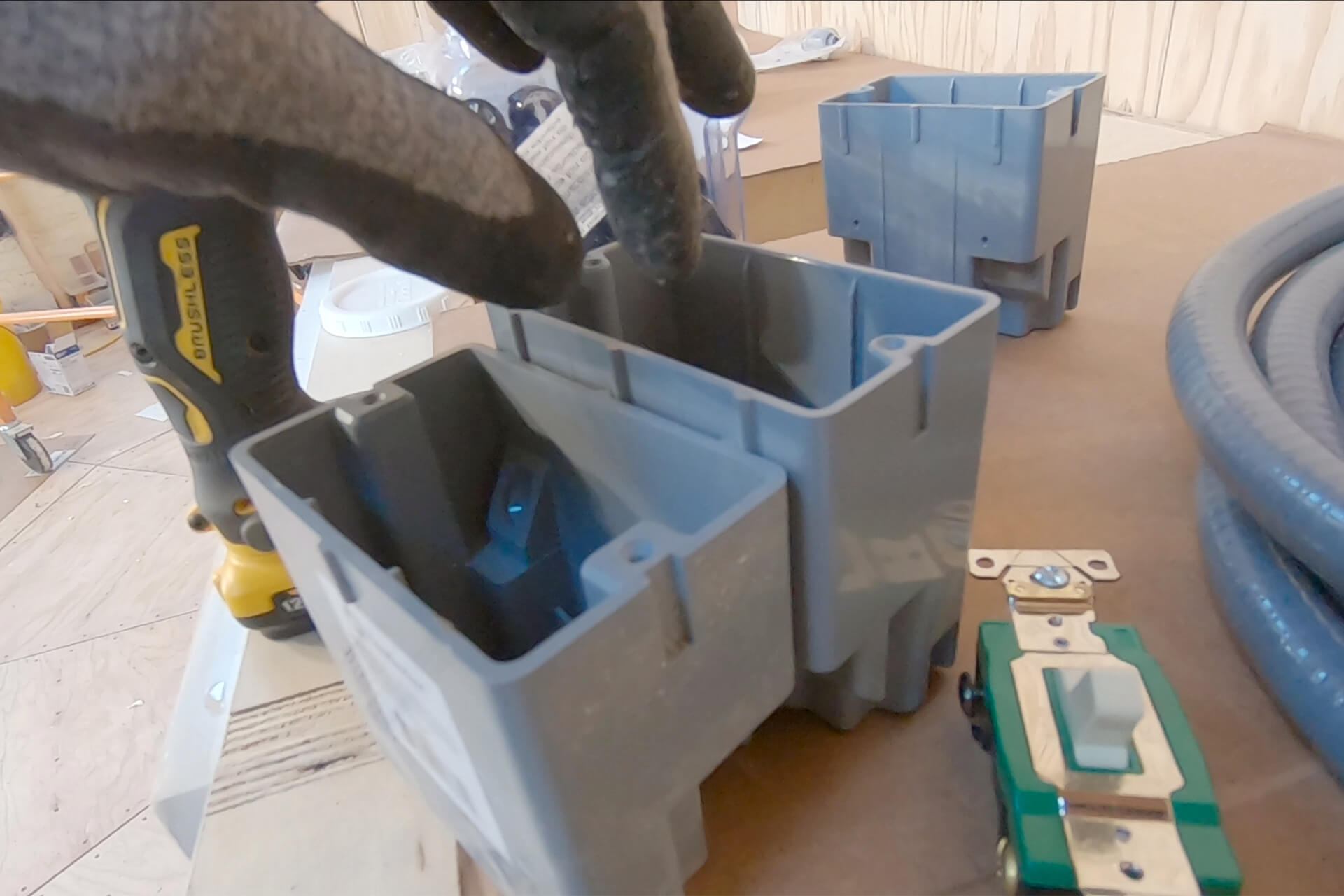 Electrical boxes photo number 02.