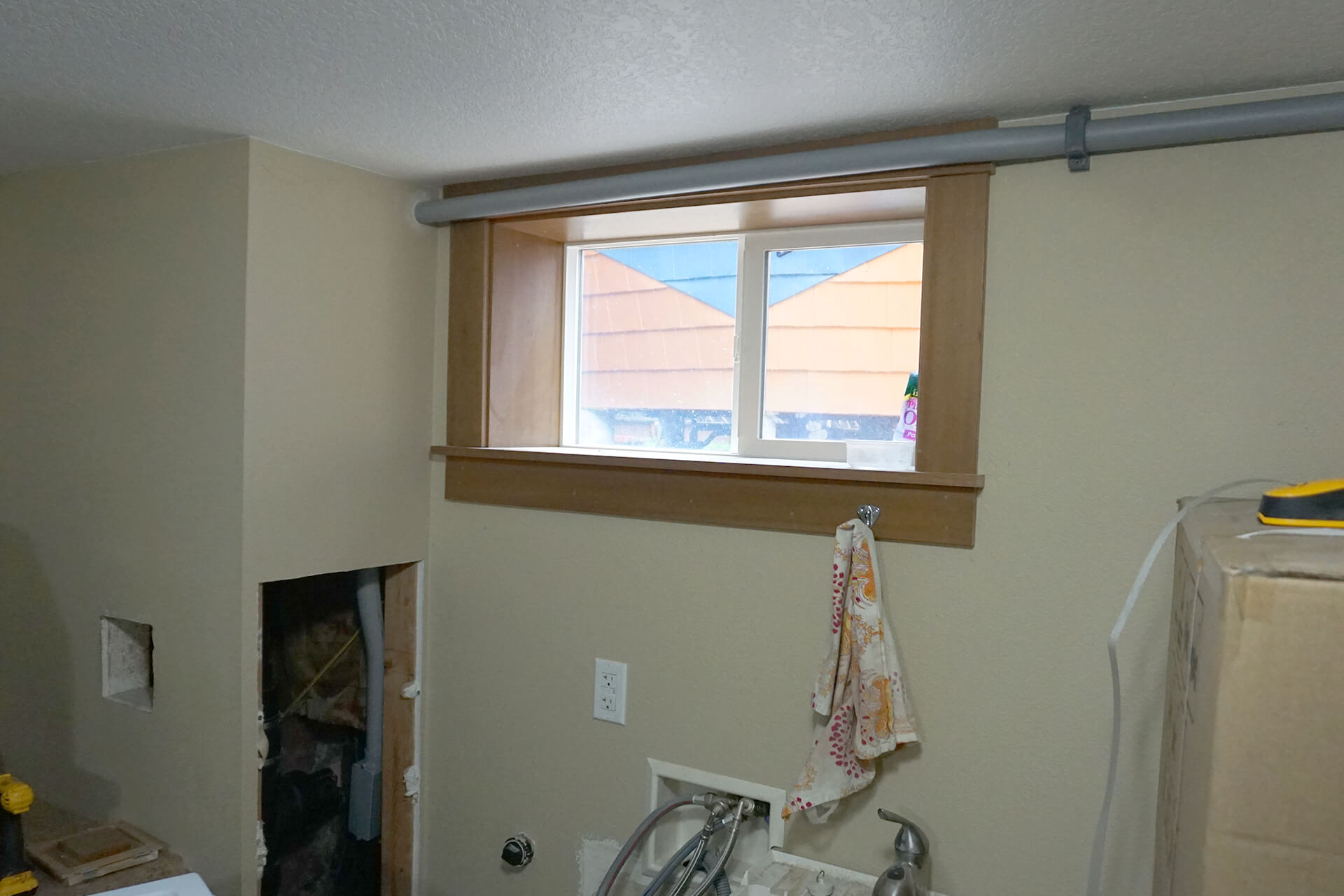 Electrical feeder photo number 02.