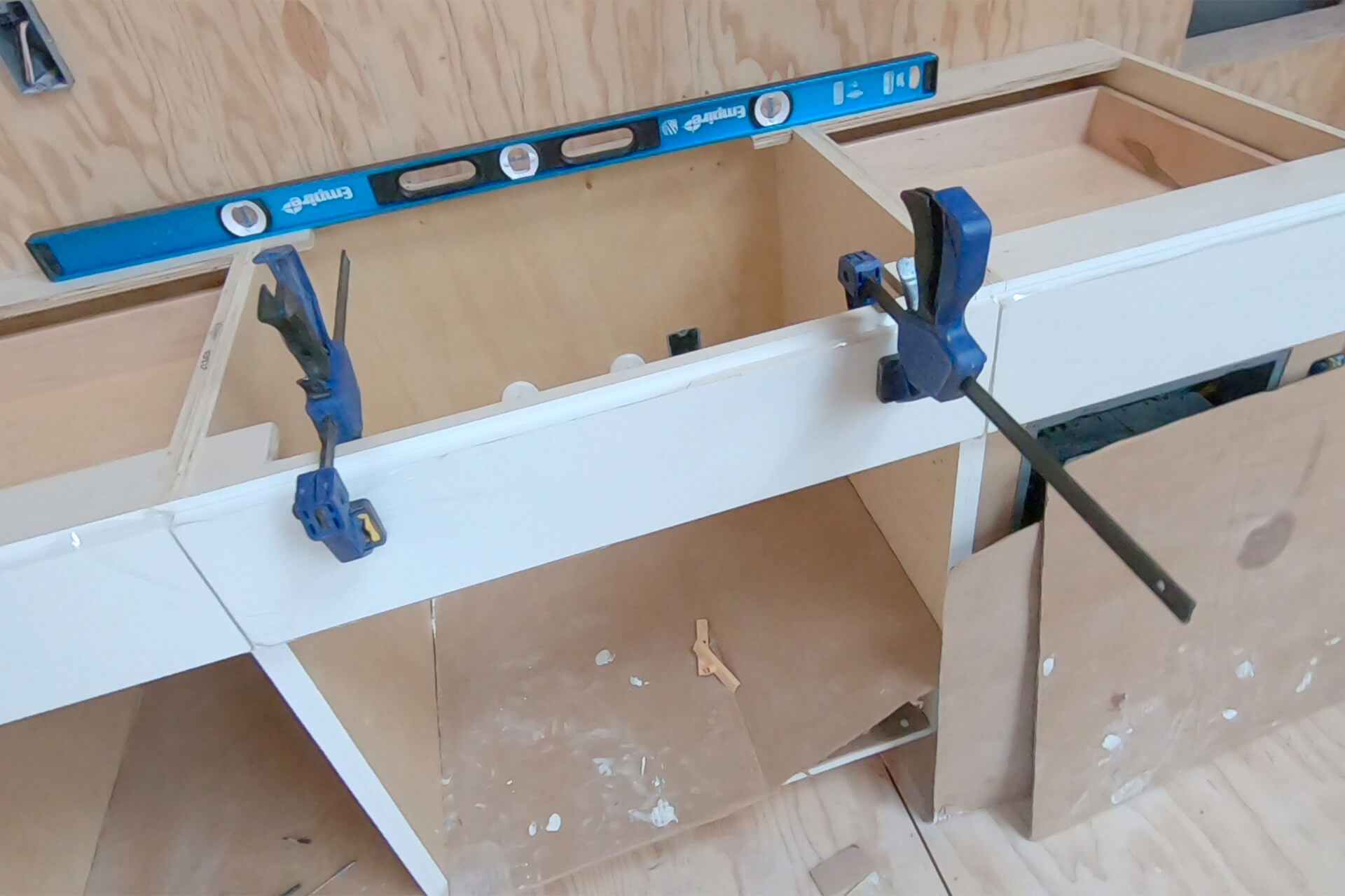 Kitchenette photo number 19.