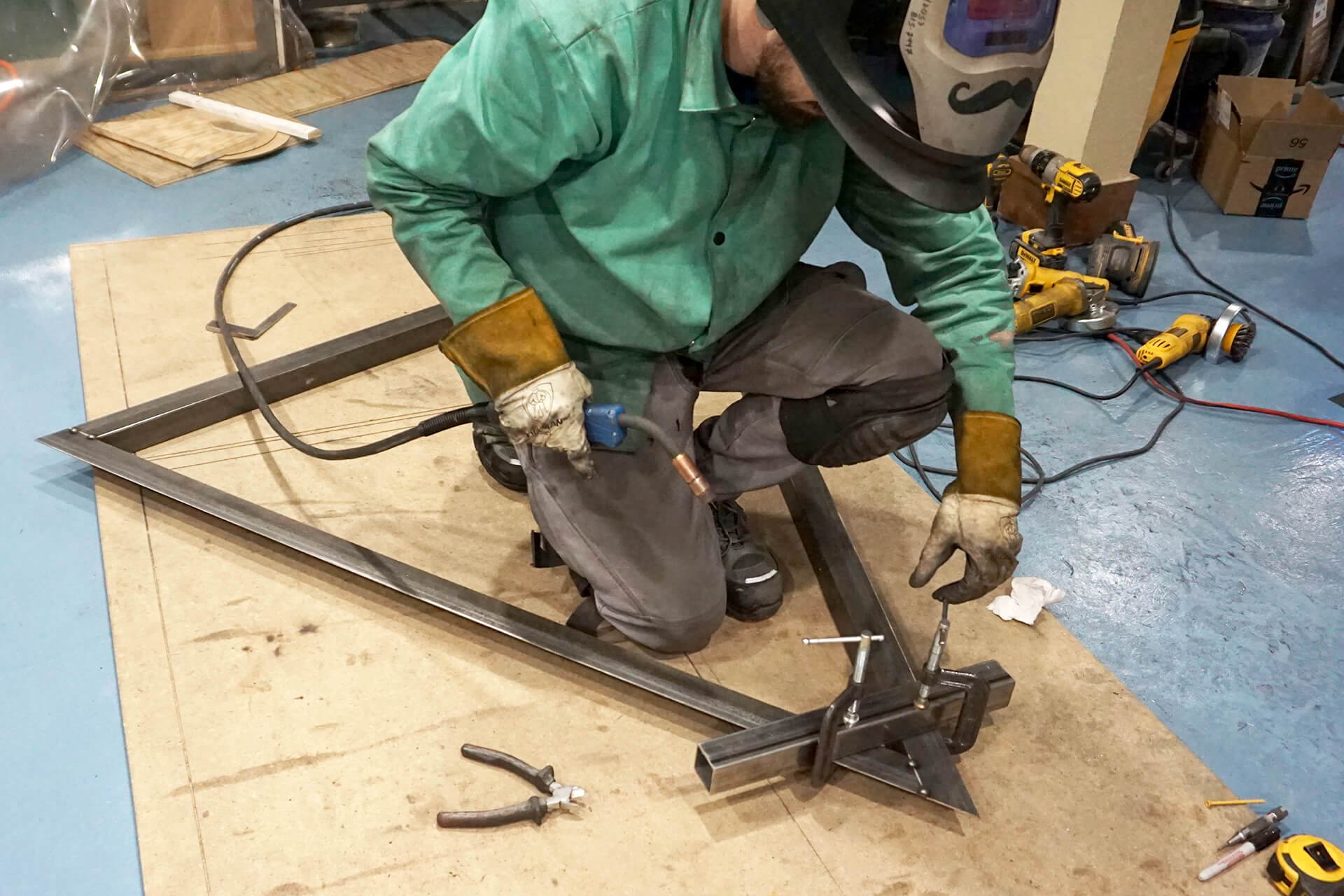 Metalwork trim photo number 08.