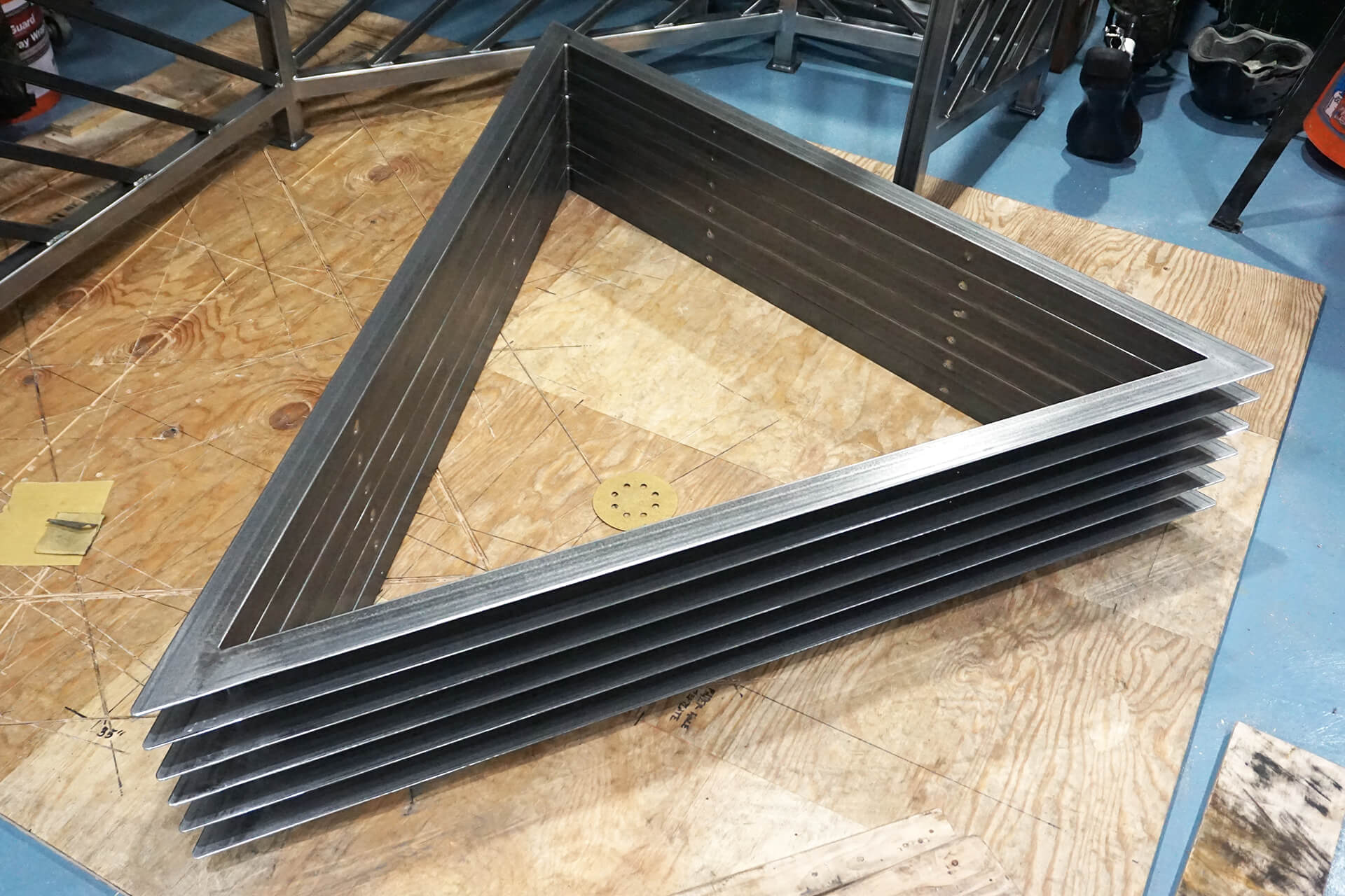 Metalwork trim photo number 16.