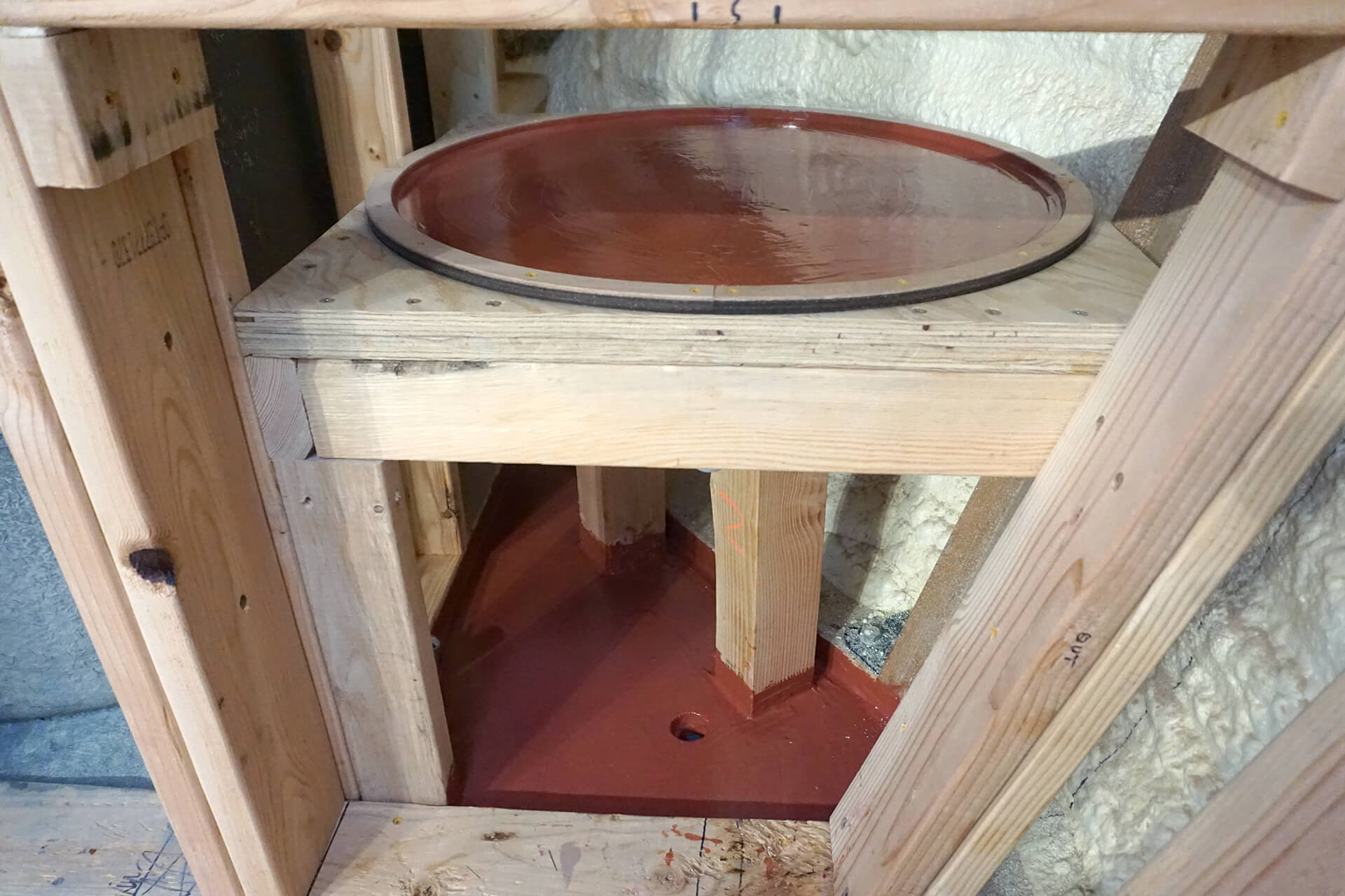 Room framing utility shelf photo number 07.