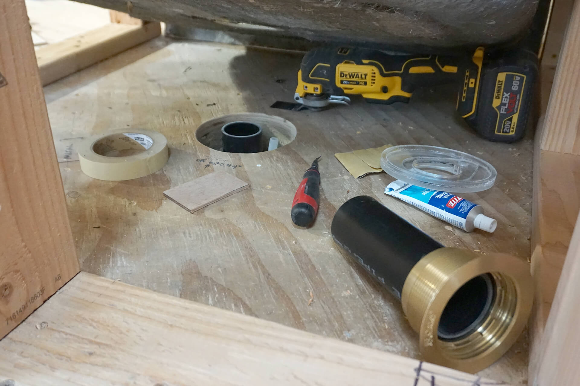 Room framing shower photo number 08.