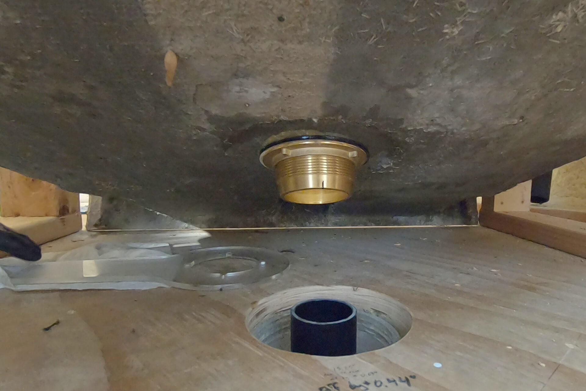 Room framing shower photo number 11.