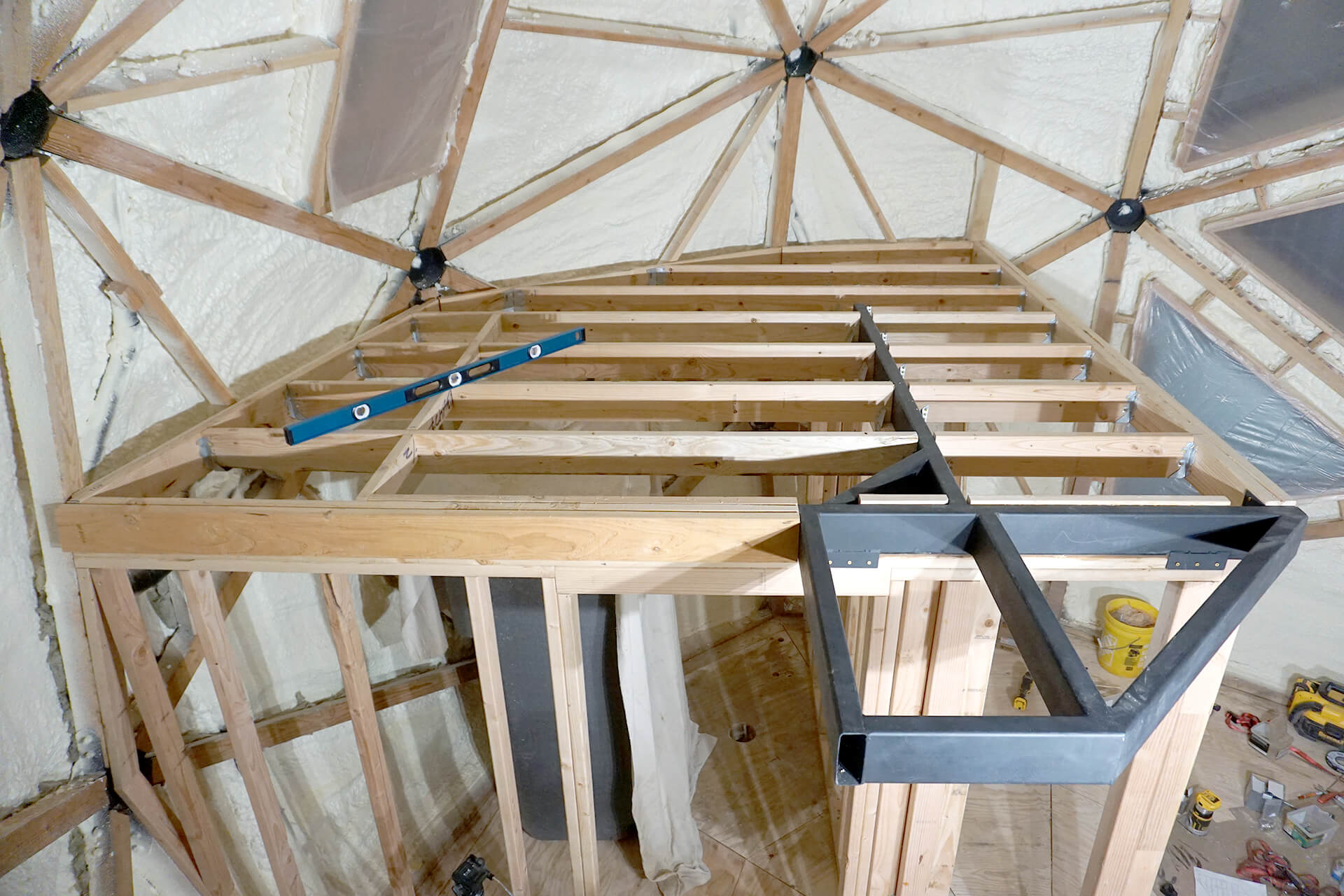 Room framing upper floor photo number 25.