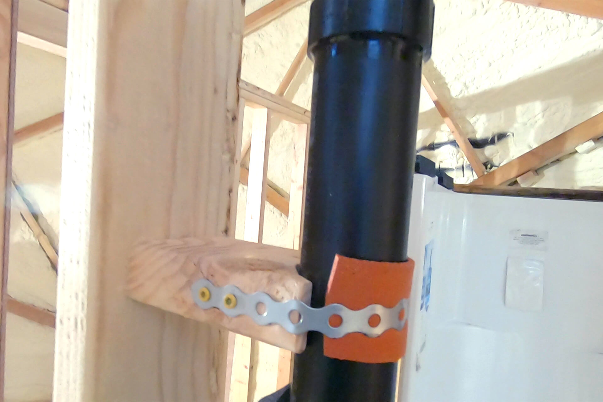 Room framing vent pipe photo number 06.