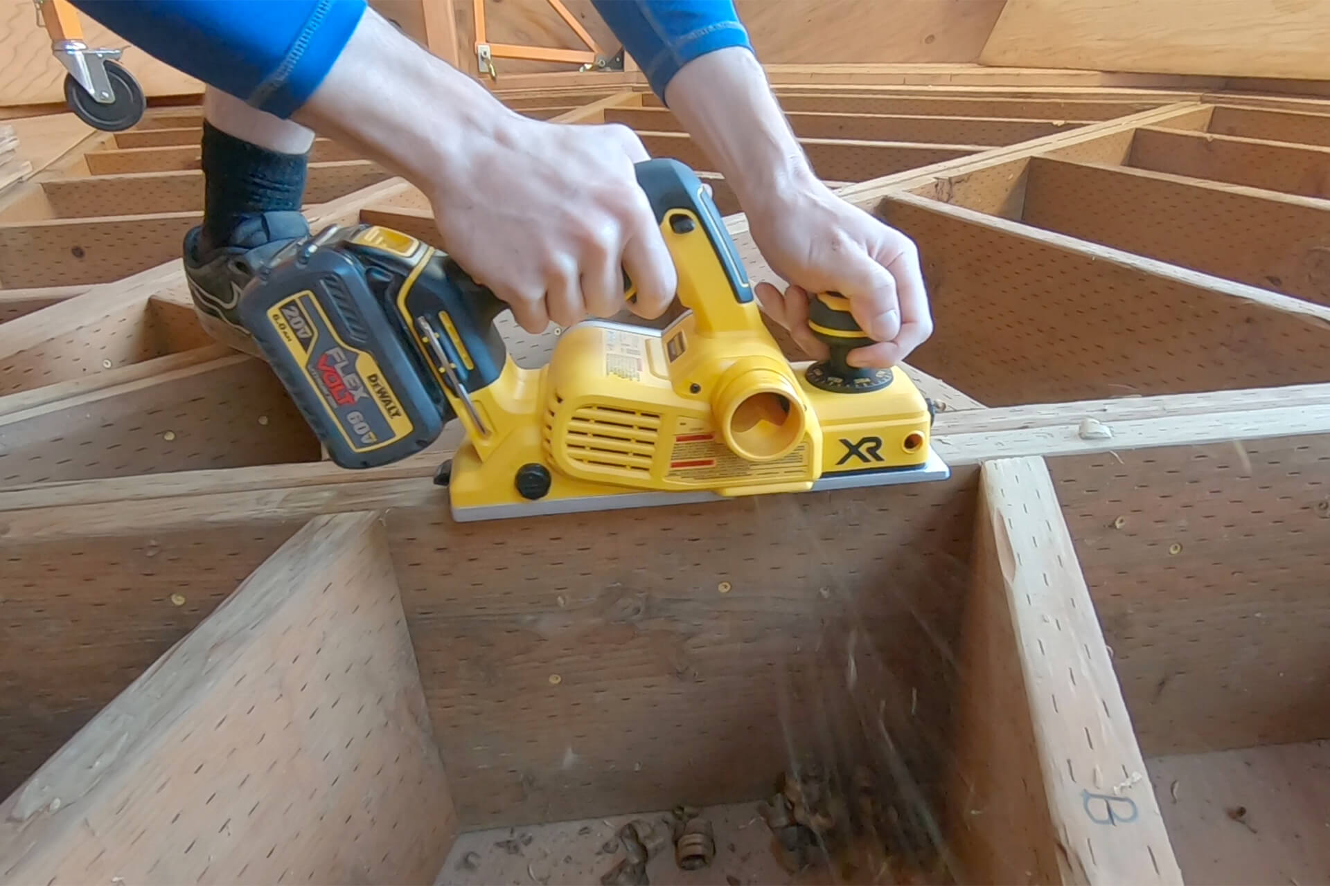 Underfloor photo number 02.