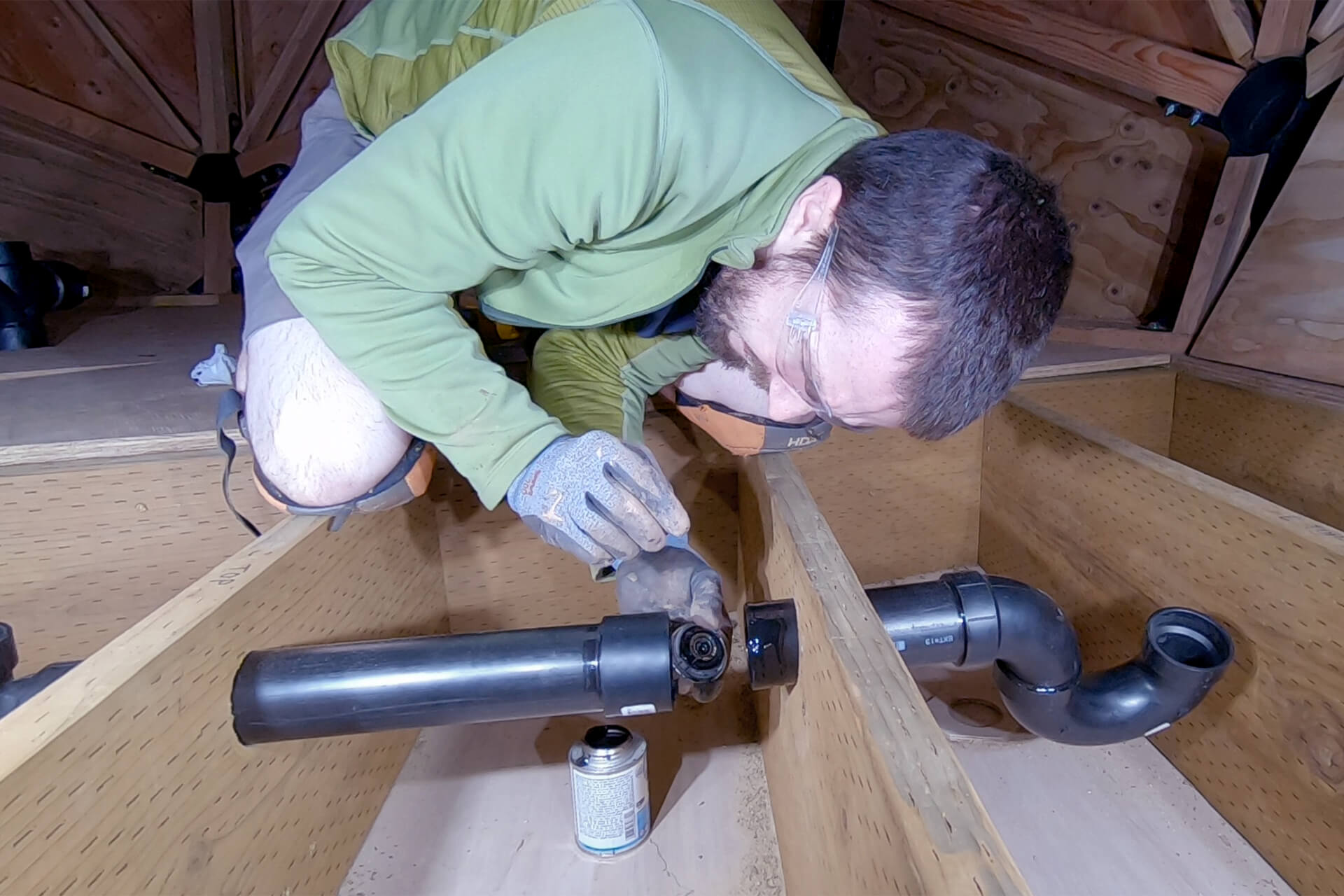 Underfloor photo number 19.