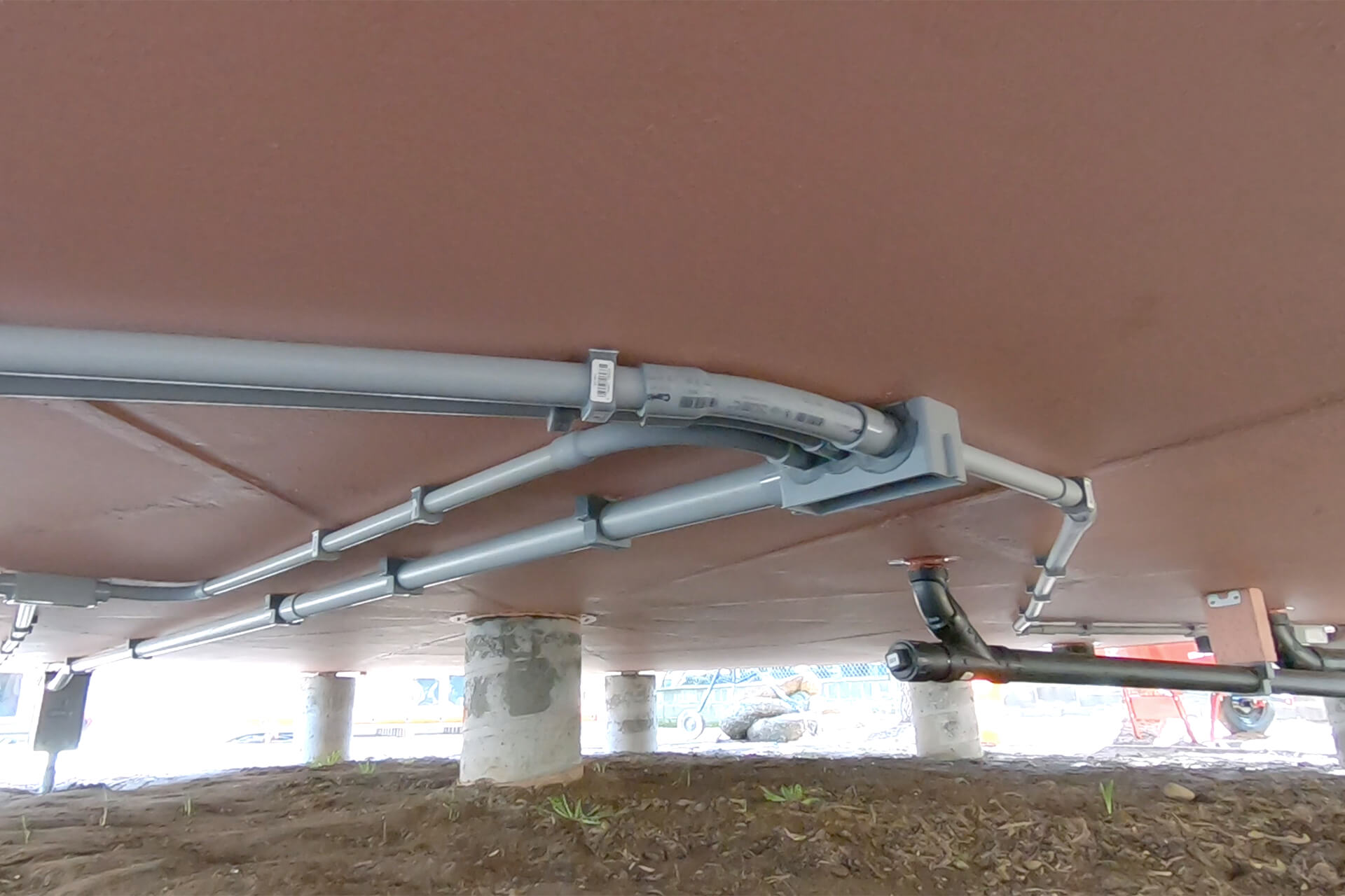 Underfloor photo number 43.