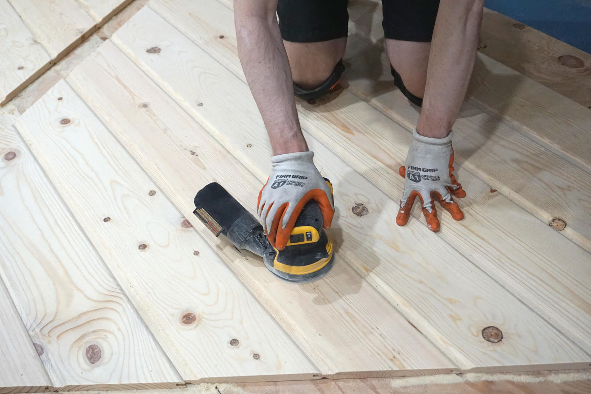 Wood paneling photo number 13.