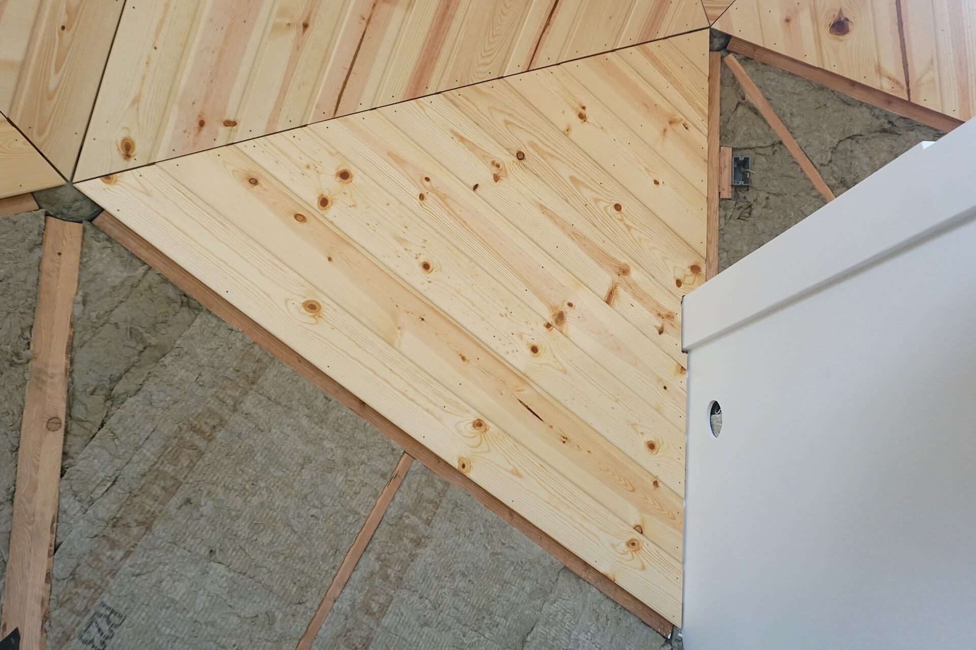 Wood paneling photo number 47.